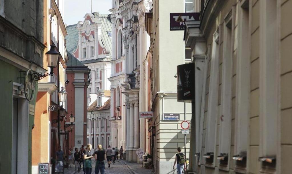 Golebia Hostel Познань Экстерьер фото