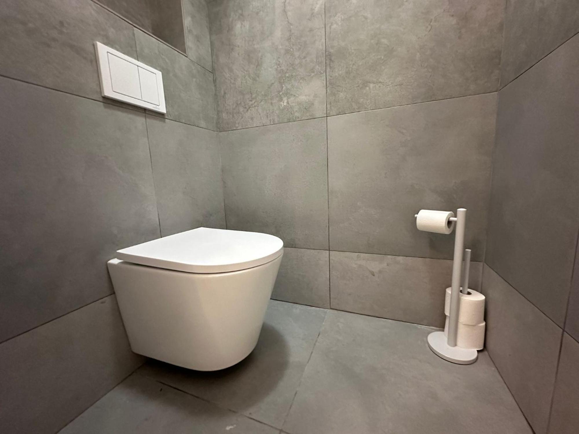 Golebia Hostel Познань Экстерьер фото