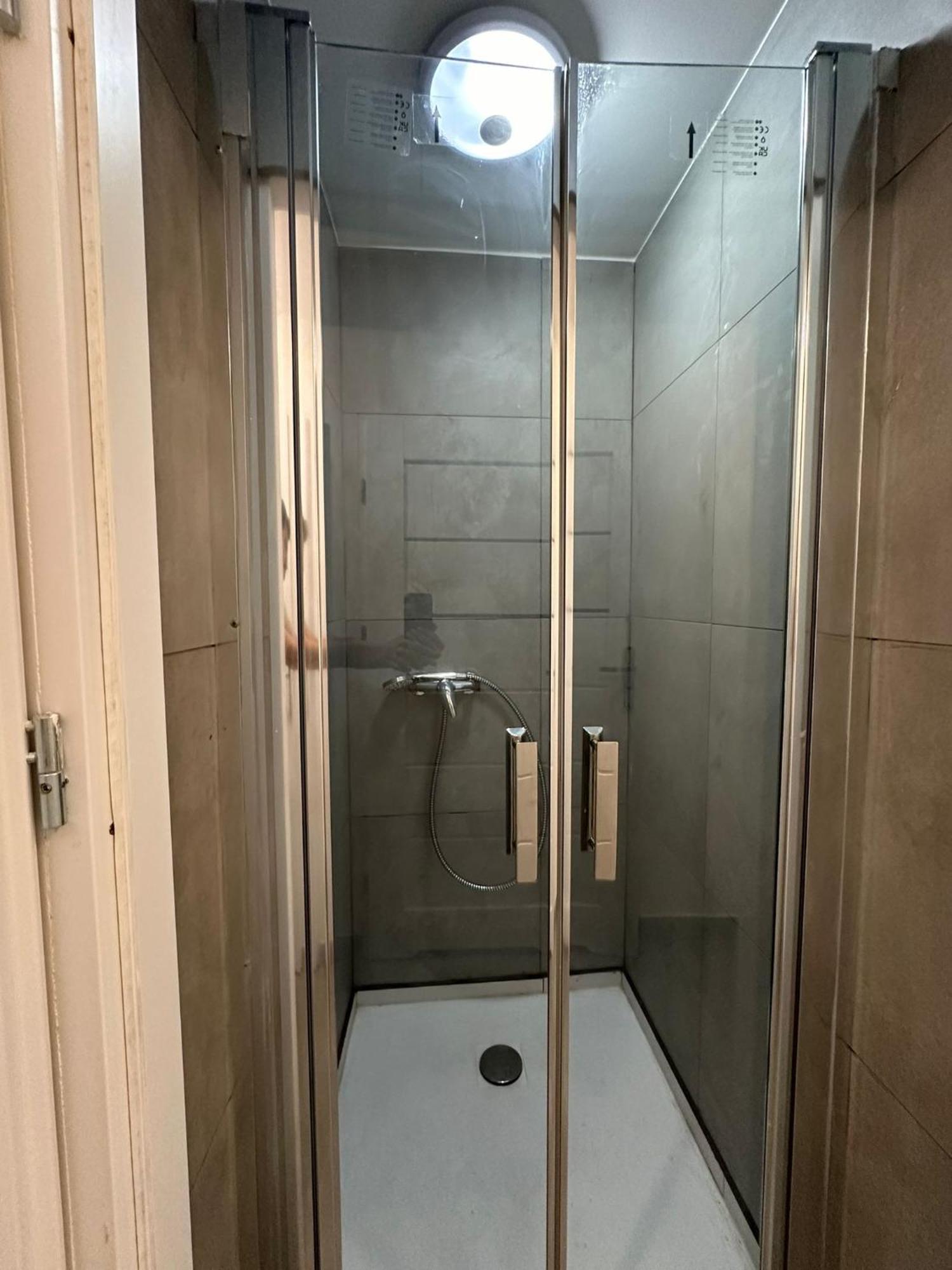 Golebia Hostel Познань Экстерьер фото